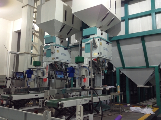 Ewinall Granular Food Grain Bag Filling Machine 0.5MPa PLC Servo Motor